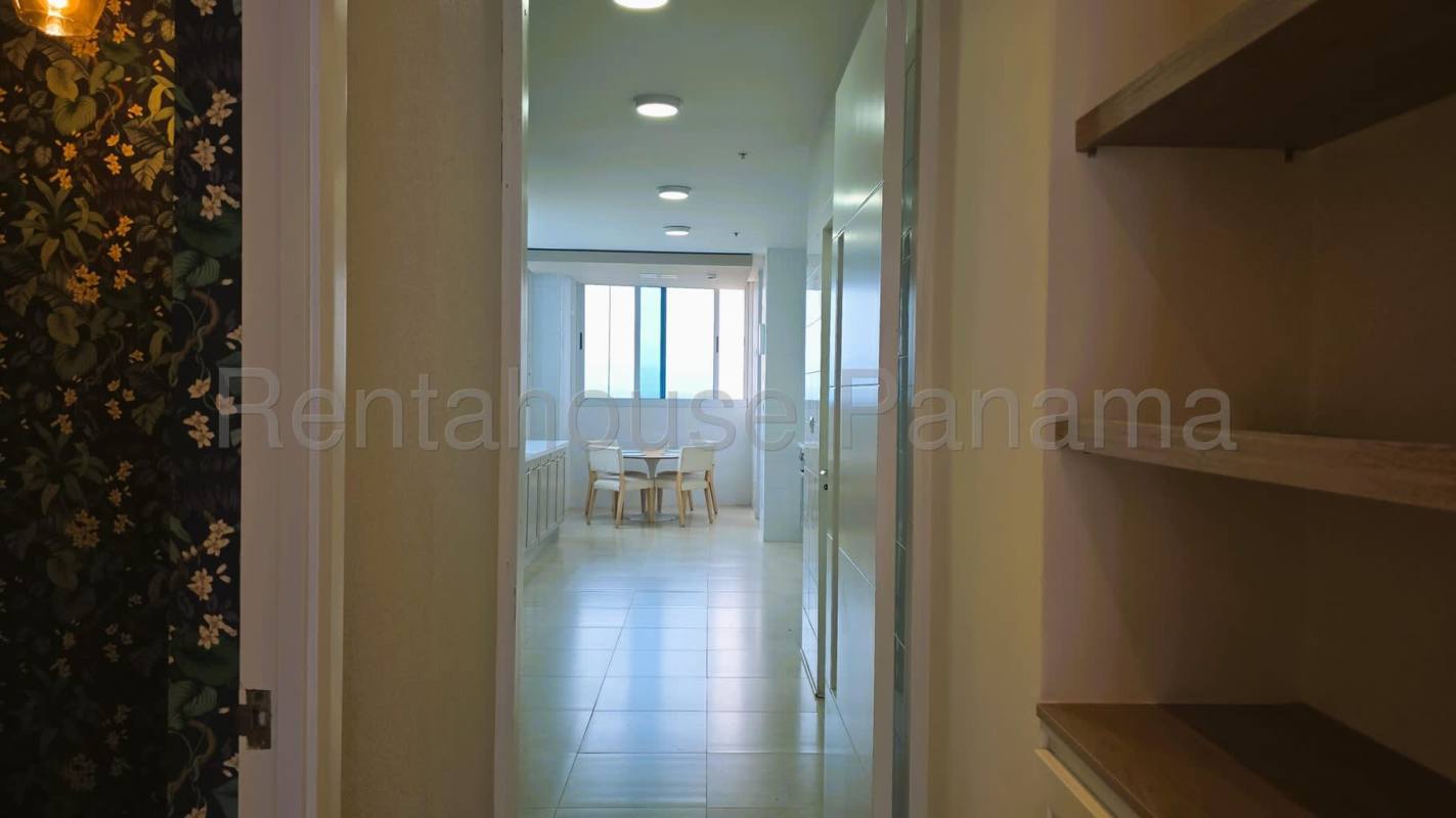 Spacious oceanview master suite with marble floors in PH Oceania Costa del Este Panama