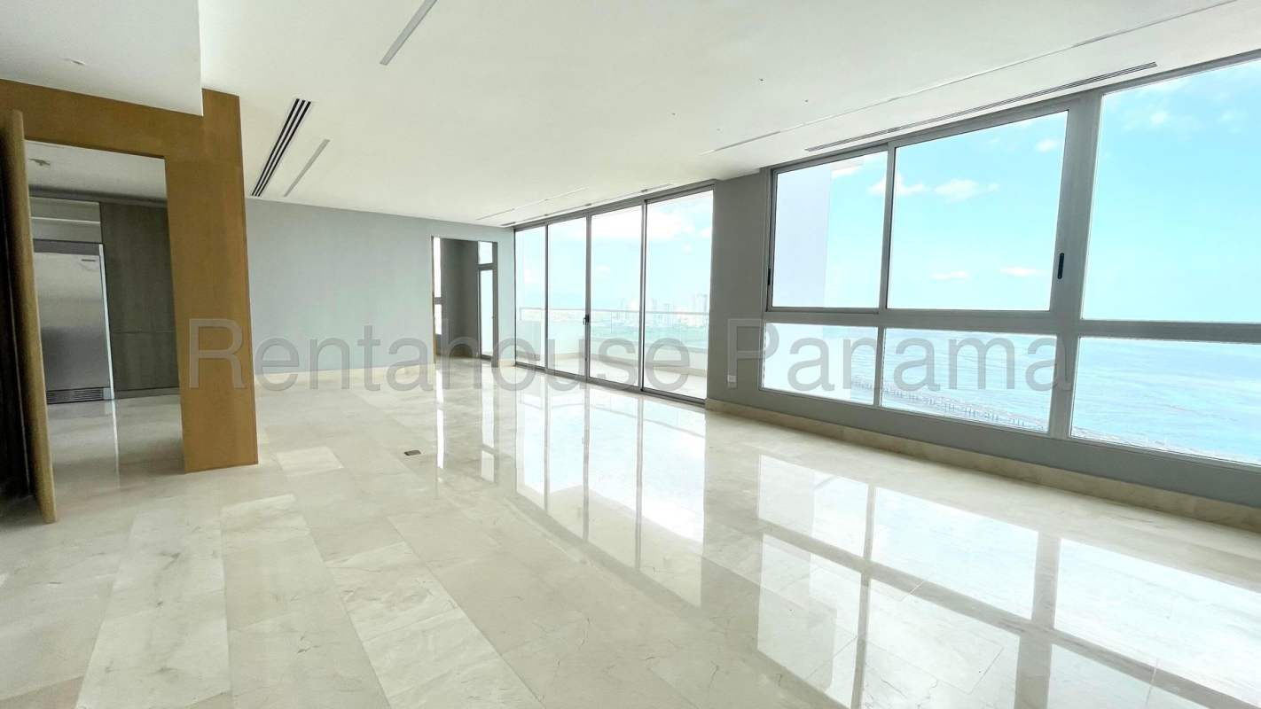 Spacious modern kitchen with marble island, stainless appliances, ocean view PH Serenity Coco del Mar Panama