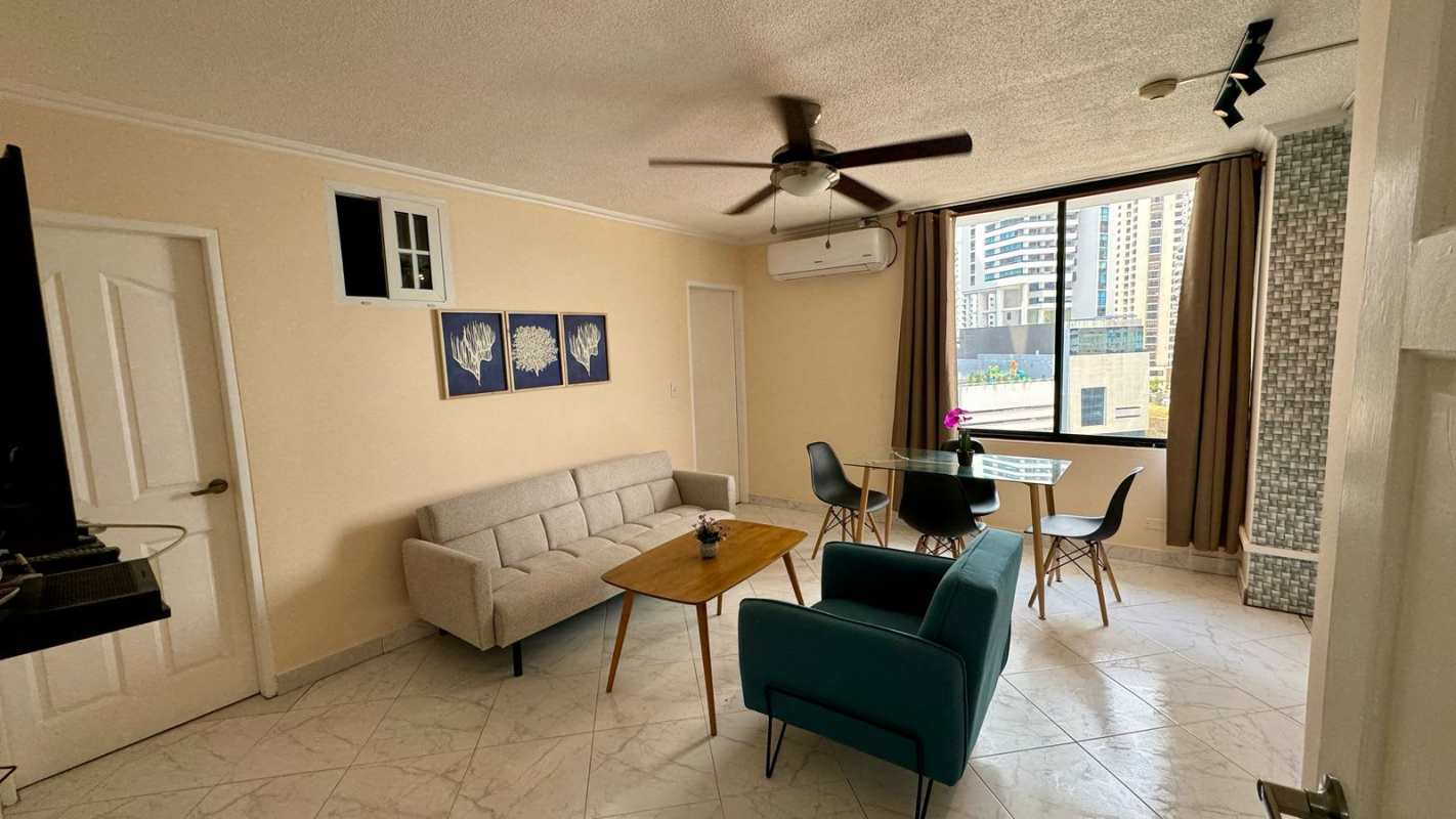 Minimalist bedroom with built-in closet air conditioning PH Posada del Rey Punta Paitilla Panama