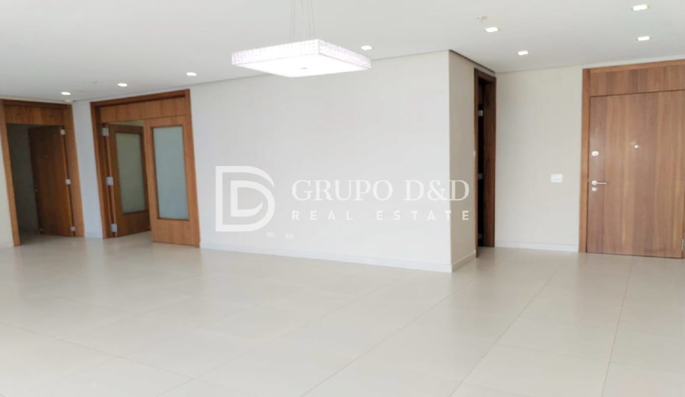 Spacious open living and dining room with balcony city views PH Marbella 47 Panama