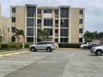 Empty bedroom with window and wardrobe in PH Terrazas del Oeste Costa Verde Panama