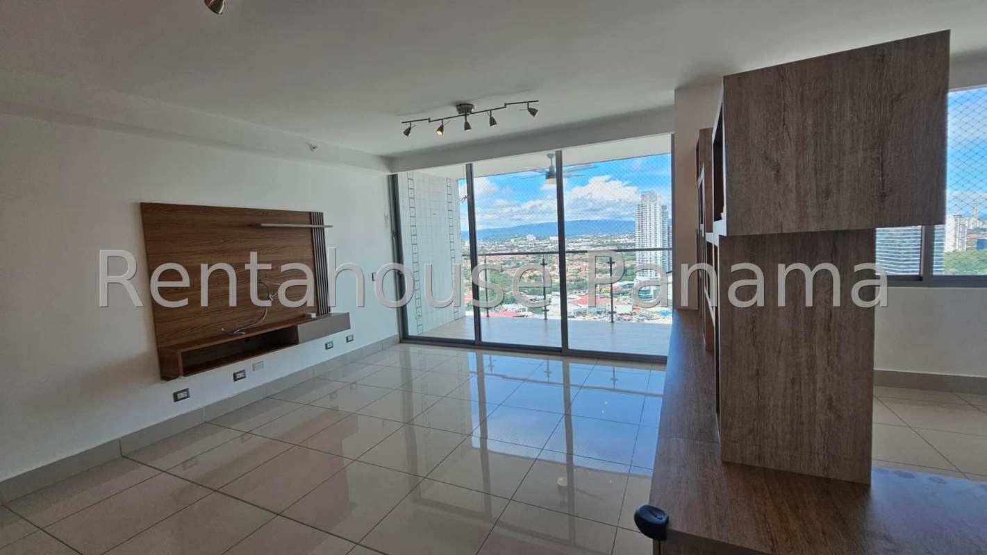 Spacious balcony with safety netting and skyline view PH Bali Costa del Este Panama