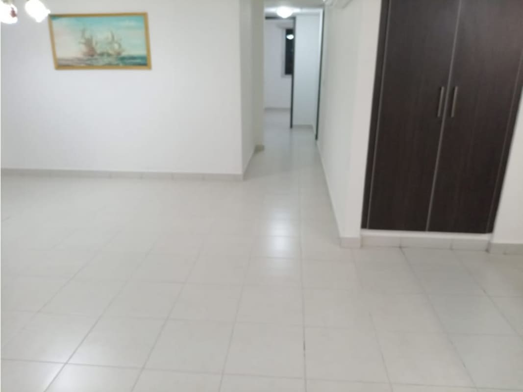 En-suite master bedroom with AC closet and window city view at PH Miró Panama City