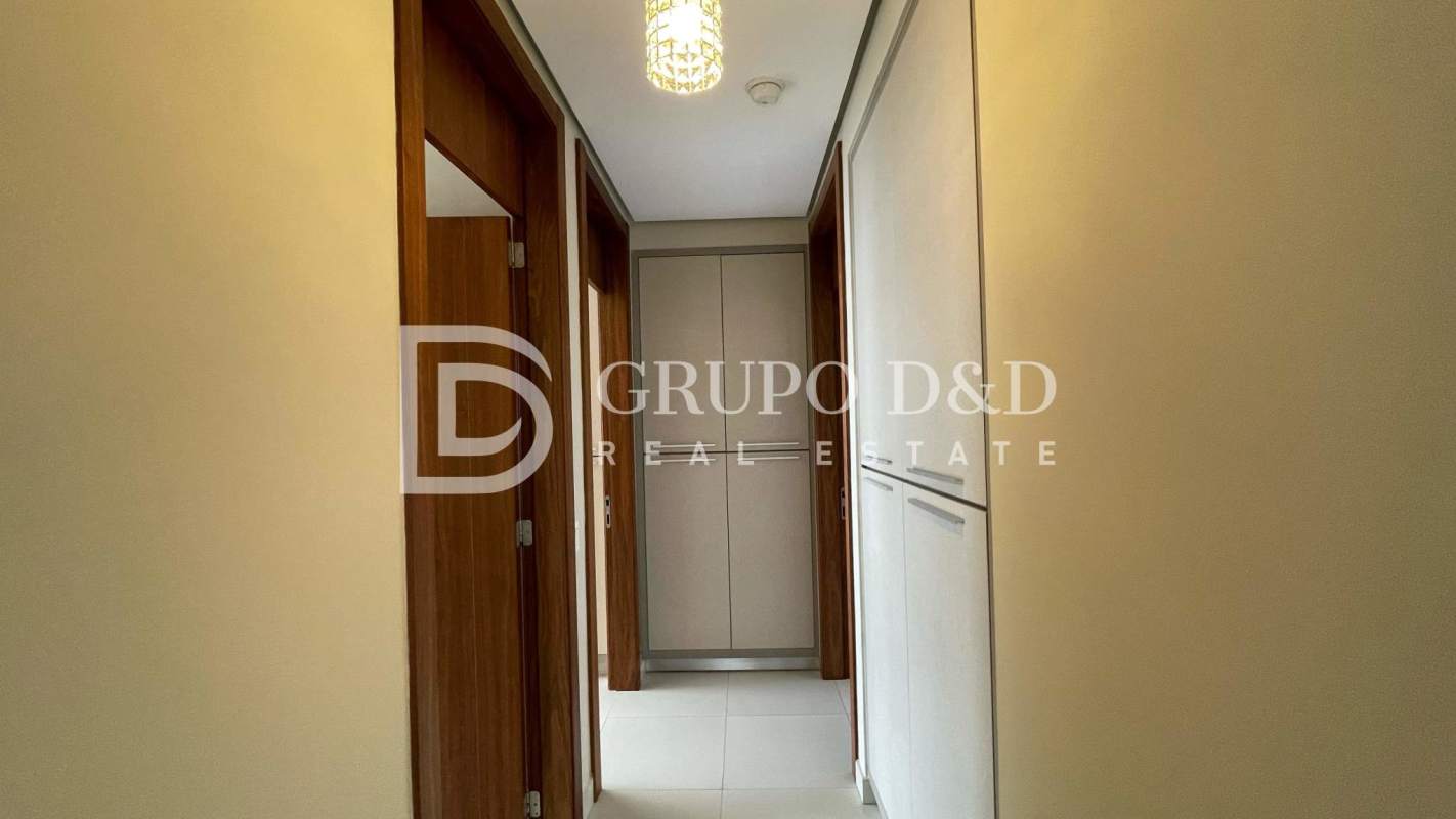 Fully equipped gym with cardio machines, city skyline views in PH Marbella 47 Panama