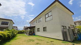 Single-family House for Rent in Santa Maria - 4 bedrooms