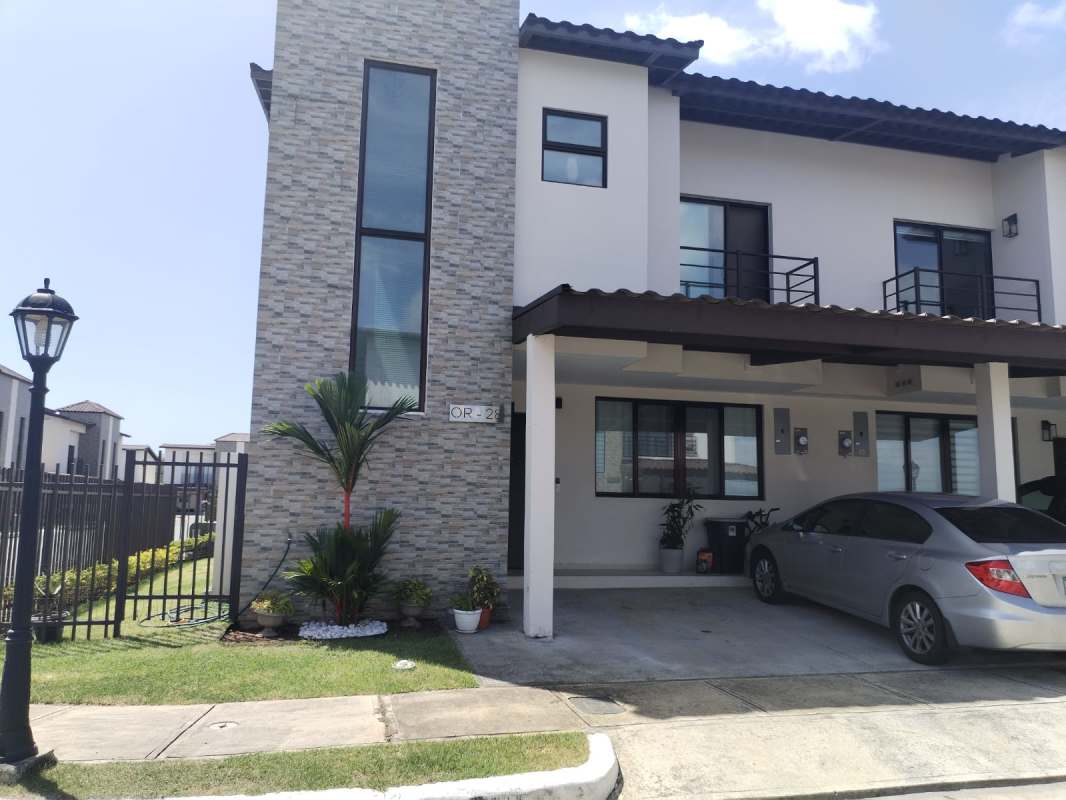 Upstairs family room or den with natural light at Costa Sur Panama