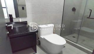 Apartment for Sale in San Francisco - 3 bedrooms