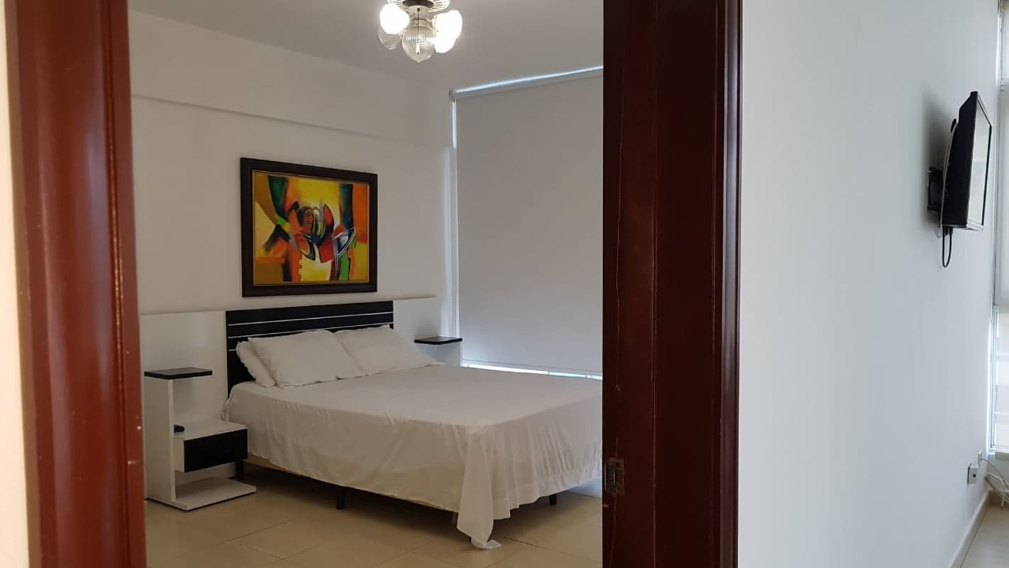 Fully equipped gym overlooking Panama skyline at PH Grand Bay Avenida Balboa