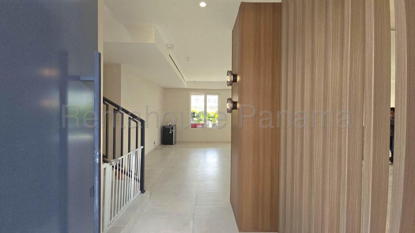 Luxury master suite with walk-in closet and modern ensuite bathroom in Santa María Golf Panama