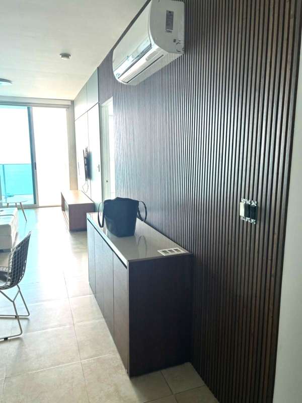 Oceanfront master bedroom with AC in luxury PH H2O Avenida Balboa Panama City