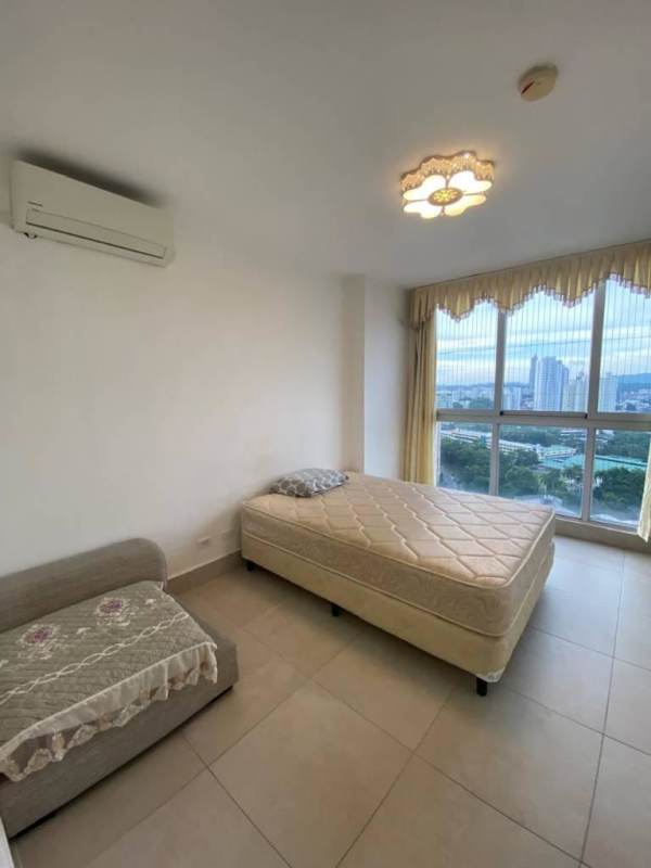 Bright bedroom window city view PH Luxor El Cangrejo Panama furnished rental