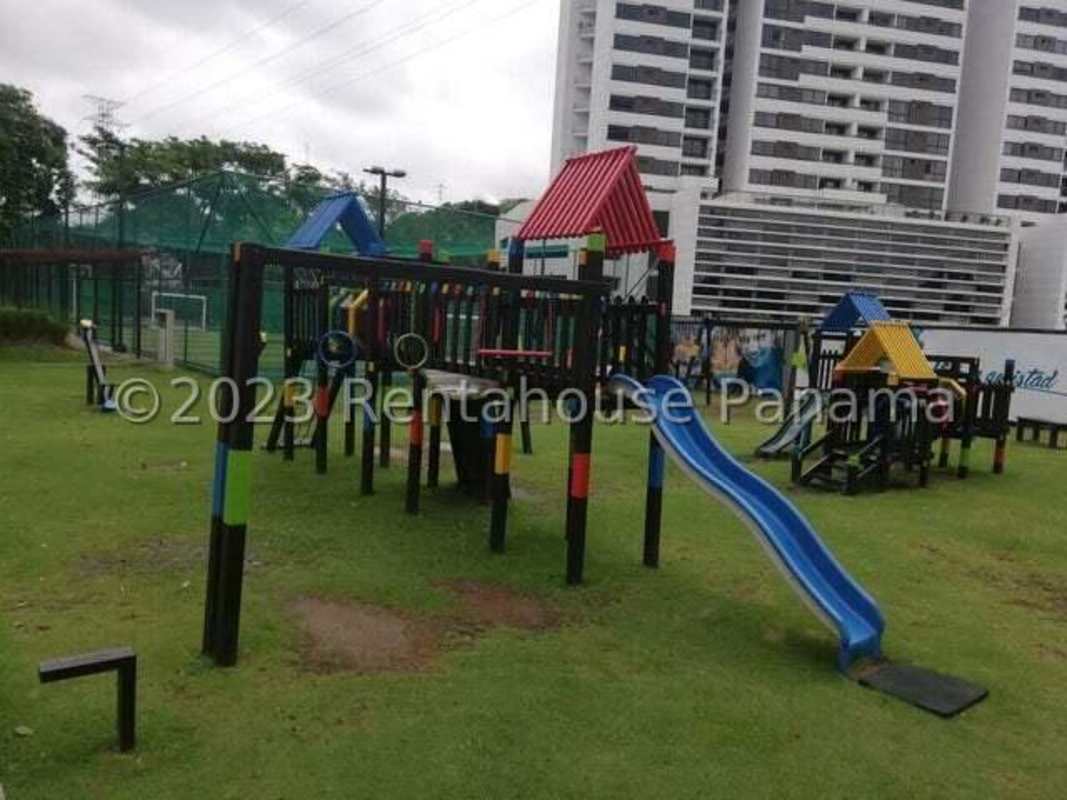 3BR Apartment Condado del Rey w/ Amenities & 2 Parking