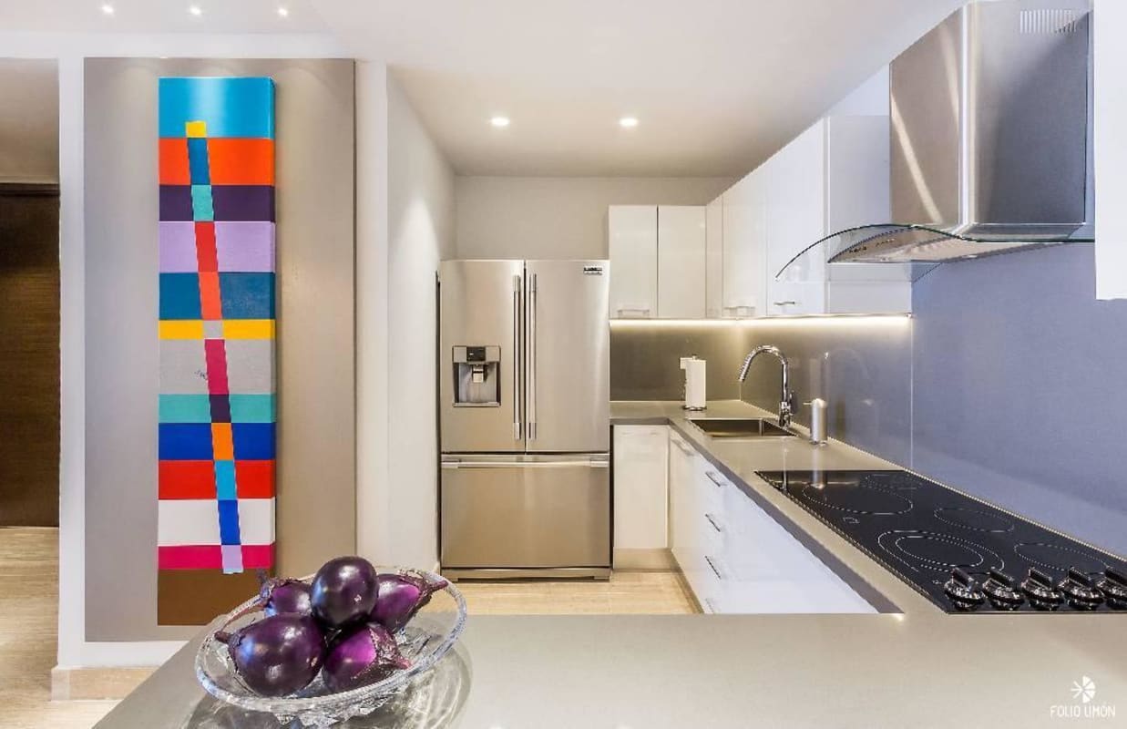 Furnished 2BR Apartment PH The Regent Costa del Este