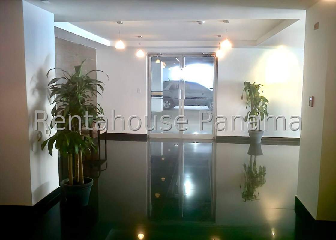 Exterior facade of Splendor by The Park tower in Carrasquilla Panama