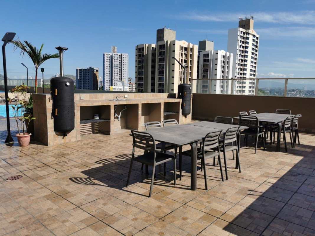 Large living dining room with wood flooring and balcony access PH Victoria Hills Hato Pintado Panama