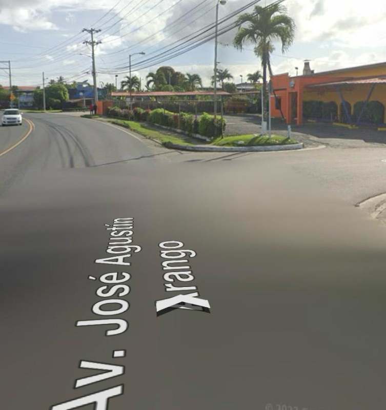 Front view of commercial plaza entrance along main road in Chimborazo Juan Díaz Panama City