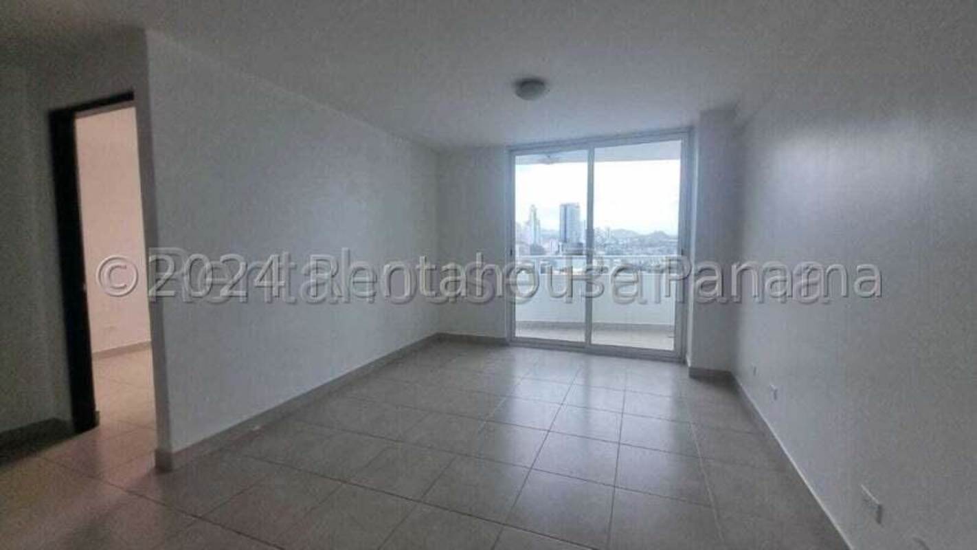 Contemporary kitchen with granite countertops and appliances PH El Mare Edison Park Panama City