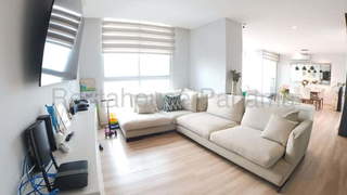 Apartment for Sale in San Francisco - 3 bedrooms