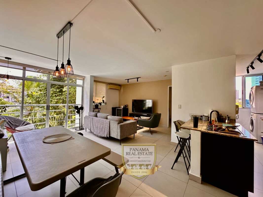 Remodeled 2BR Condo Next to Parque Omar Carrasquilla