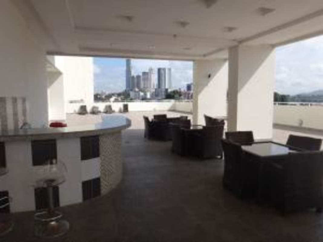 Rooftop terrace with outdoor bar and city skyline view PH Vivendi 300 Panama