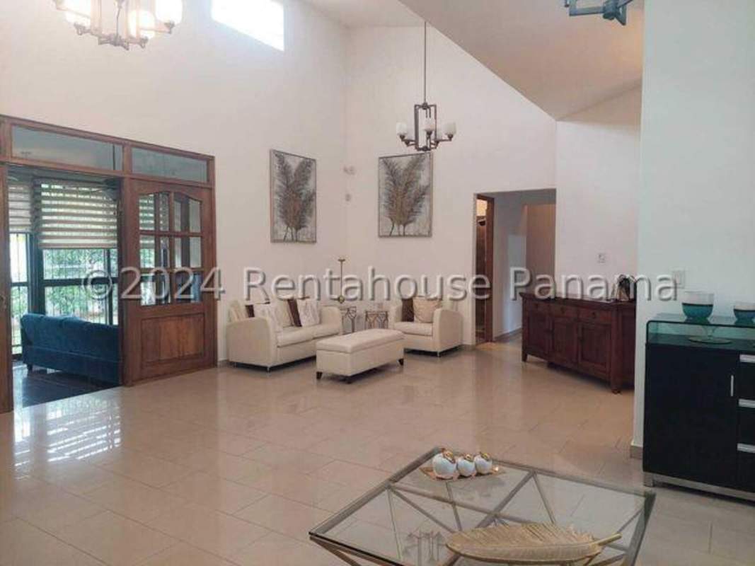 Kitchen with wooden cabinets and granite countertops in spacious house for rent San Francisco Panama City