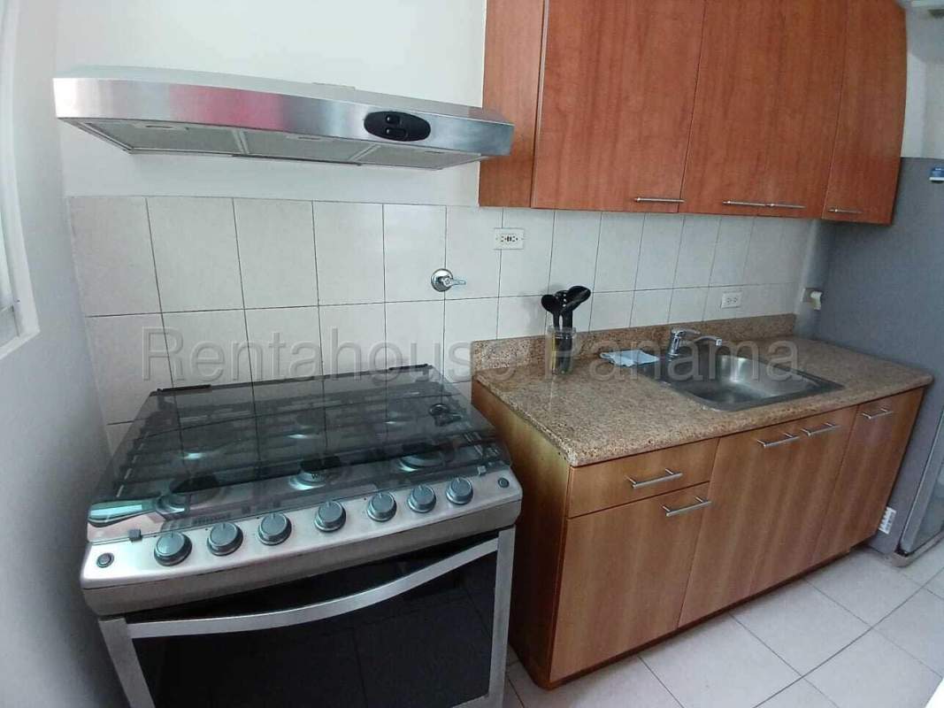 Bedroom with natural light, built-in closet in PH Terramar, Panama City, San Francisco