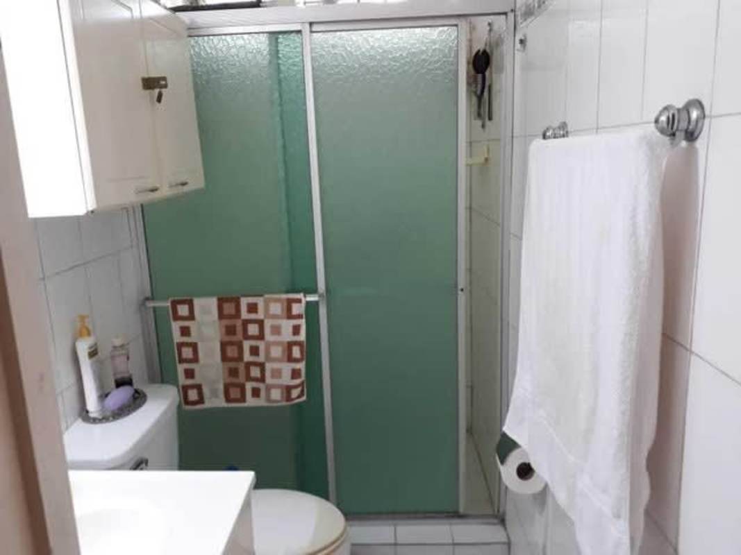 Classic tiled kitchen with appliances in Betania neighborhood Panama