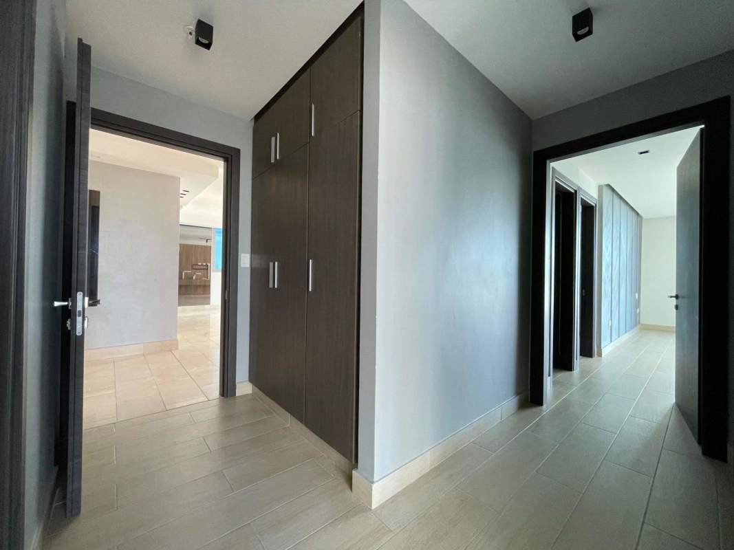 Sky pool with Pacific Ocean panorama in PH Riviera del Mar Coco del Mar Panama