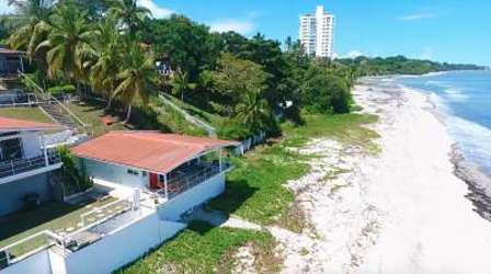 Spacious beachfront terrace with ceramic floor and beach views in Playa Corona Panama