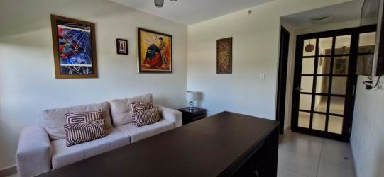 Second bedroom with windows, AC, ceiling fan and closet at Panama Pacifico
