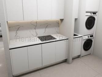 Investment 10-Unit Building in Zona Libre Colon Panama