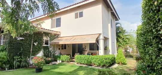 Private lush backyard garden corner home Bosques del Pacifico Woodlands Panama Pacifico