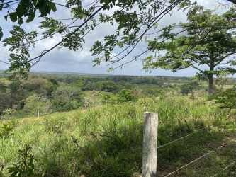 Panoramic countryside view with rolling hills ideal for development in Cerro Cama La Chorrera