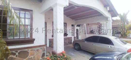 Unfurnished master bedroom with ceramic tile floors in house for sale La Chorrera Panama