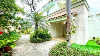 House / Villa for Sale in Buenaventura - 4 bedrooms