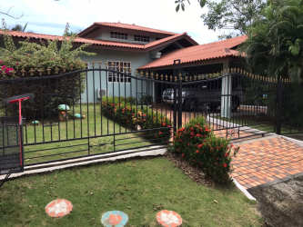 Modern equipped kitchen with granite countertops in Coronado Los Jobos villa Panama