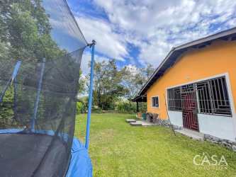 Modern 3BR House with Yard for Sale Bugaba Panama