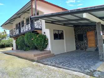 Gated 2-Story 4BR House with Pool in David Chiriquí