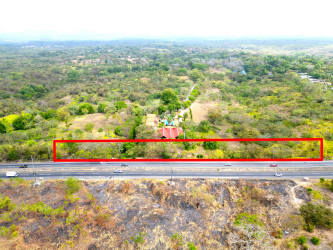 Rural development lot outlined adjacent to main Interamericana highway San Carlos