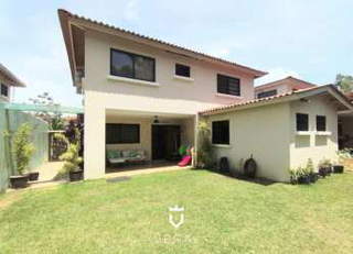 House for Sale in Barrio Colón - 3 bedrooms
