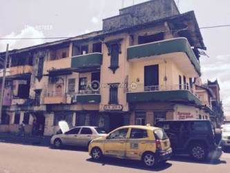 Corner Mixed-Use Building La Joya Downtown Colón