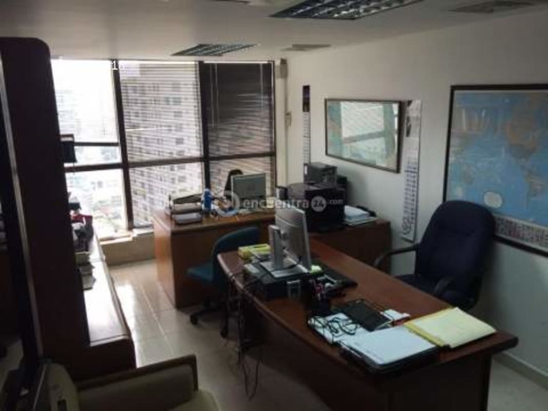 Spacious open-plan corporate office inside Torre BAC with panoramic windows overlooking Panama Bay