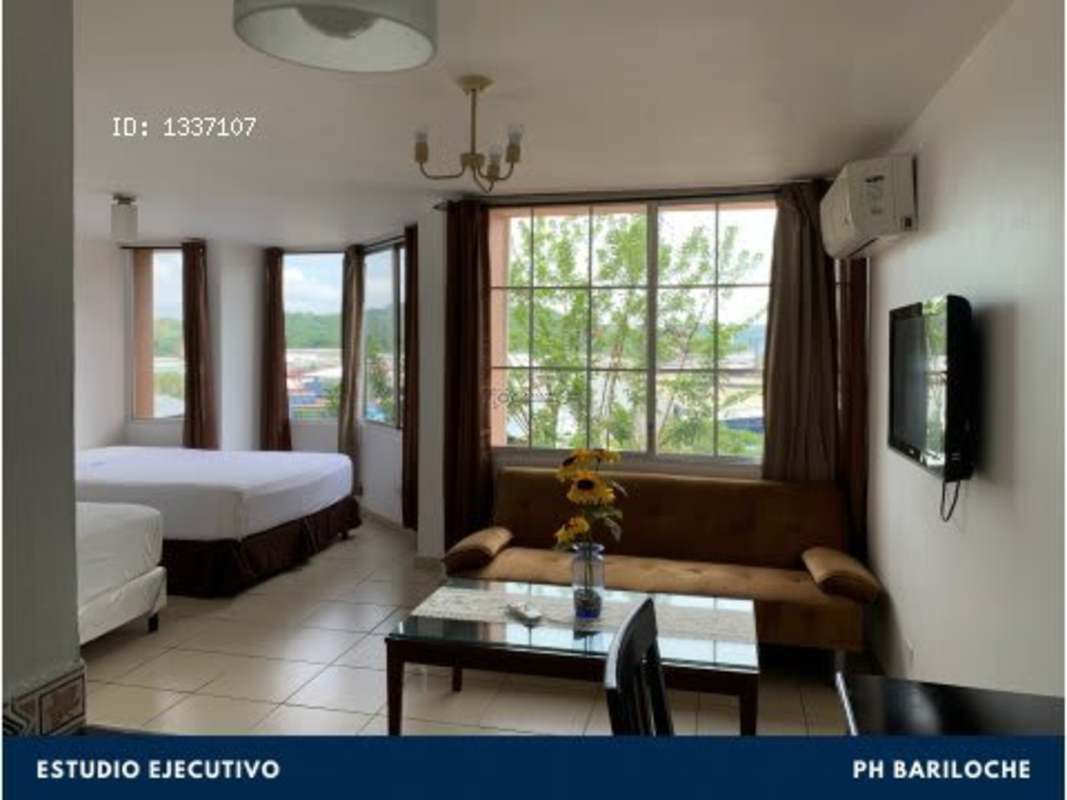 Private bathroom with shower and vanity studio PH Bariloche Panama City